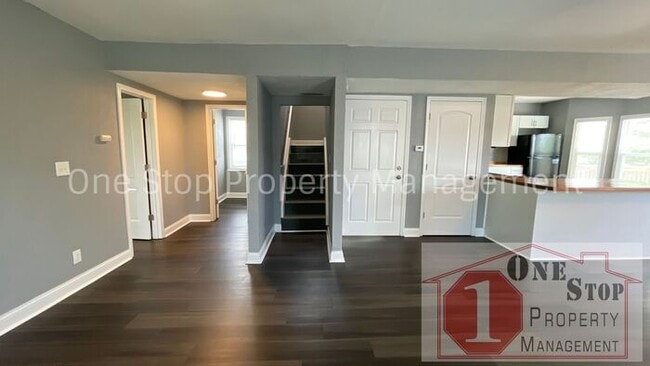 Building Photo - Beautiful 4 Bedroom 2.5 Bathroom Home in K...