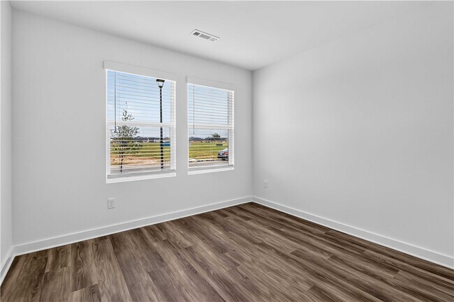 Building Photo - 4771 W Folsom St