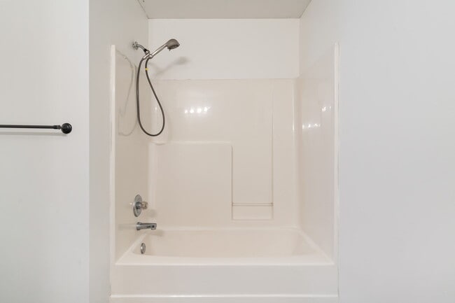 Building Photo - 3518 Acorn Woods Way,