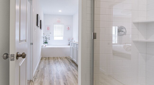 Building Photo - 9914 Kilkinney St