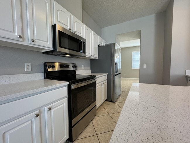 Building Photo - 12965 Langstaff Dr