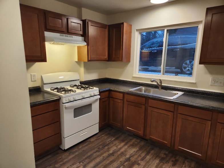 Building Photo - 4707 Kent Rd