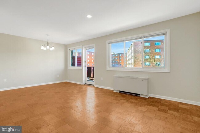 Building Photo - 1830 Columbia Pike