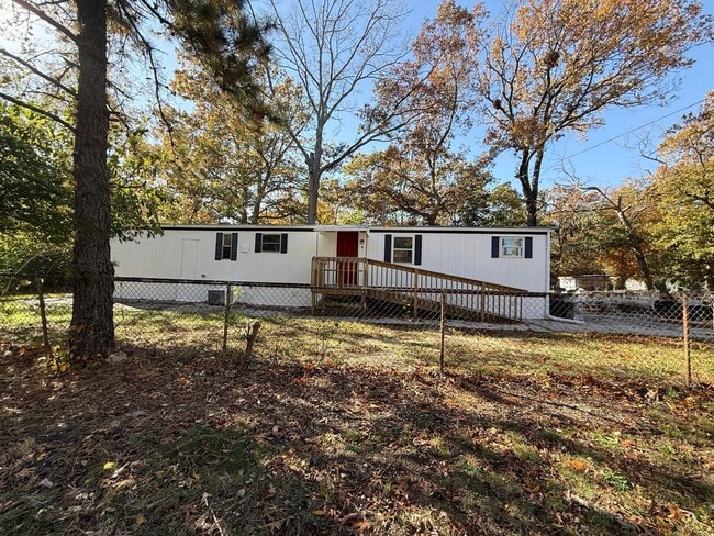 Building Photo - Updated Home in Laurel Lakes NJ FOR RENT $1350