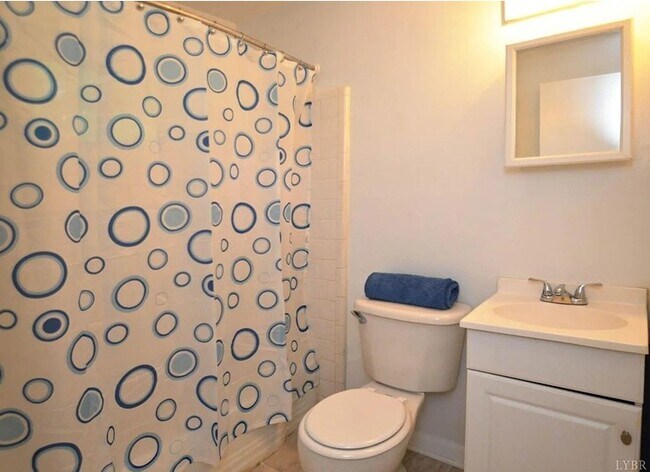 Building Photo - 4204 Tremont St