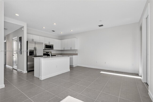 Building Photo - 13883 SW 262nd St