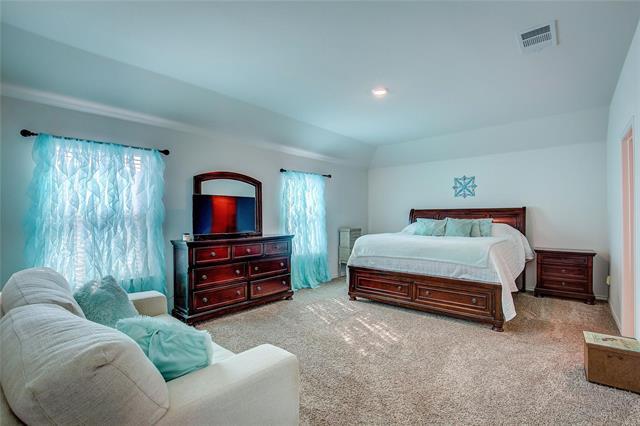 Building Photo - 1004 Basswood Ln