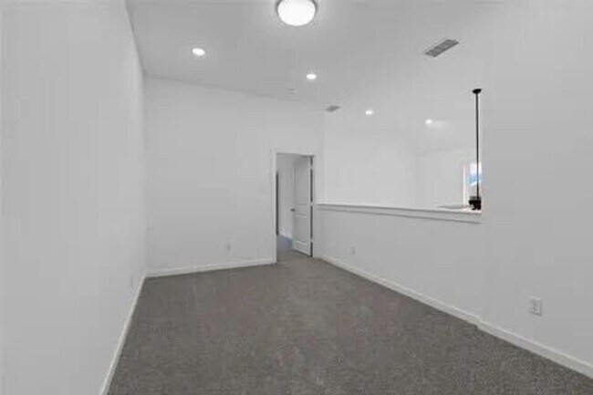 Building Photo - 1158 Queensdown Wy