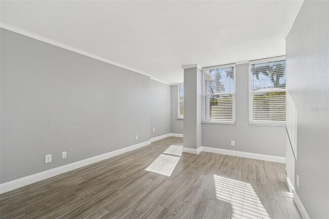 Building Photo - 2051 Skimmer Ct