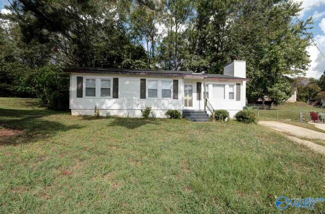 Building Photo - 2901 Cochise Cir NW