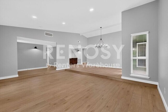 Building Photo - Renovated in Allen Ready to Be Your Home