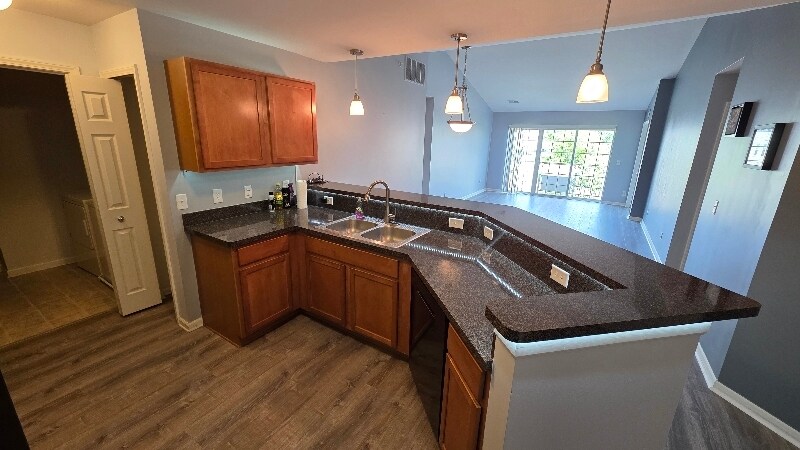 Building Photo - 2393 Arcadia Dr