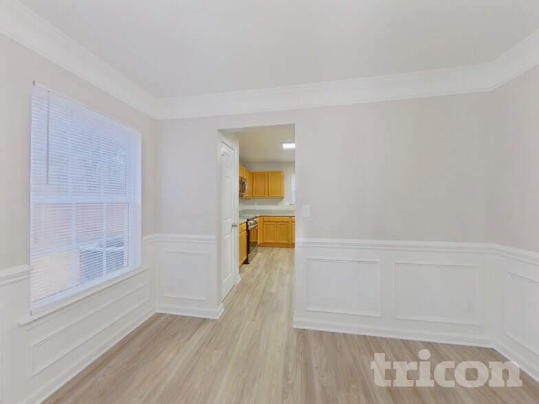 Building Photo - 3837 Parkers Fry