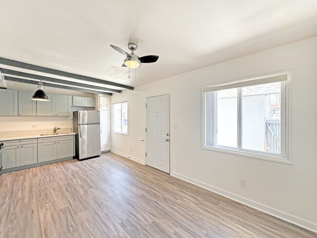 Building Photo - SD: 1BD/1BA Unit in City Heights with Granite Kitchen & Ceiling Fans