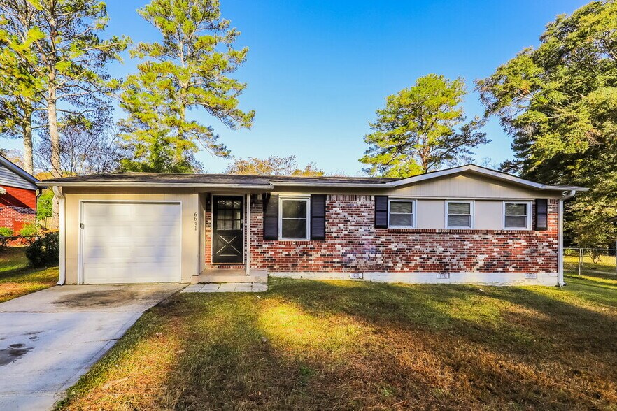 Primary Photo - 6641 Wealthy Ct