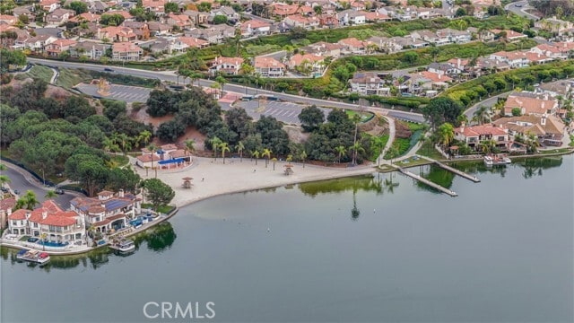 Building Photo - 202 California Ct