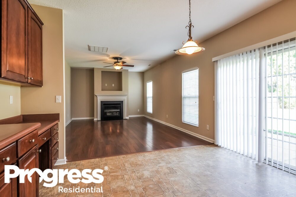 Building Photo - 816 Stackhurst Way