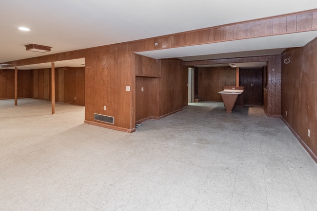 Building Photo - 1014 Romine Dr