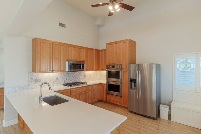 Building Photo - 3-Bed + 2.5 Bath Home with roof top deck with views of Ocean | Silverstrand Beach | Unfurnished