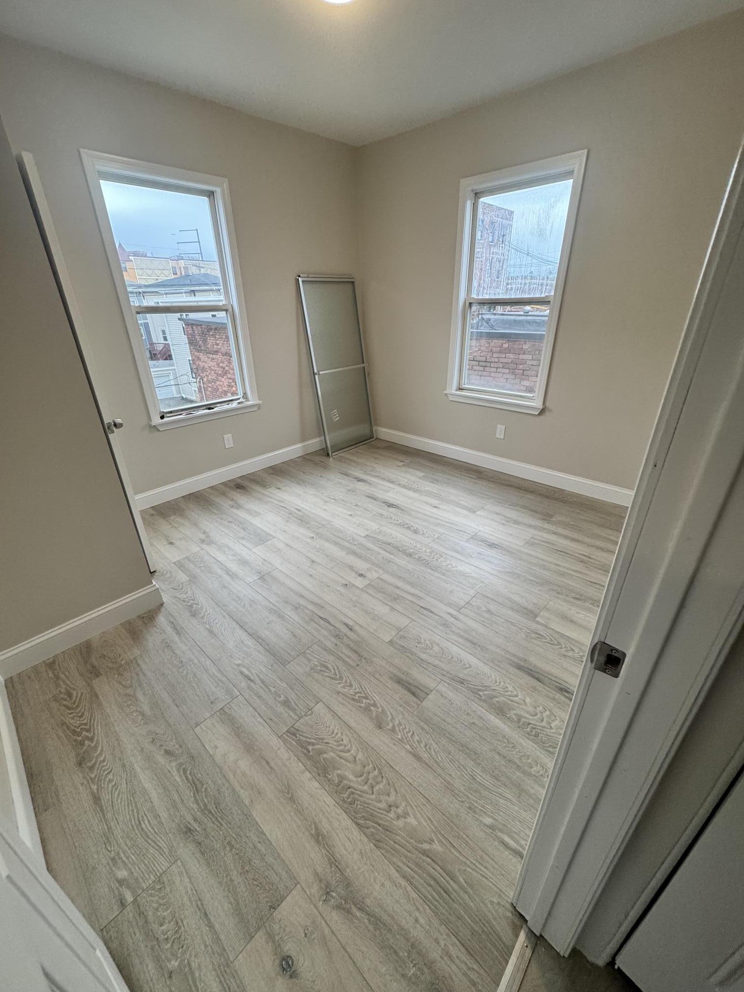 Building Photo - 241 Walnut St