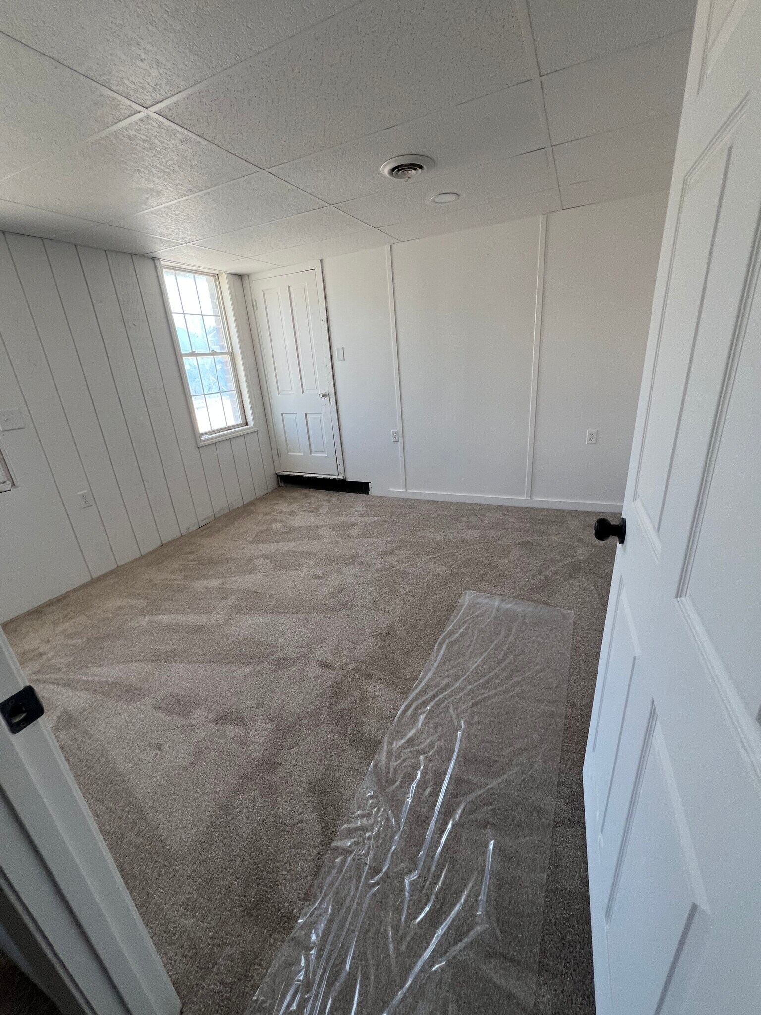 Bedroom 3 - 1 W Hanover St
