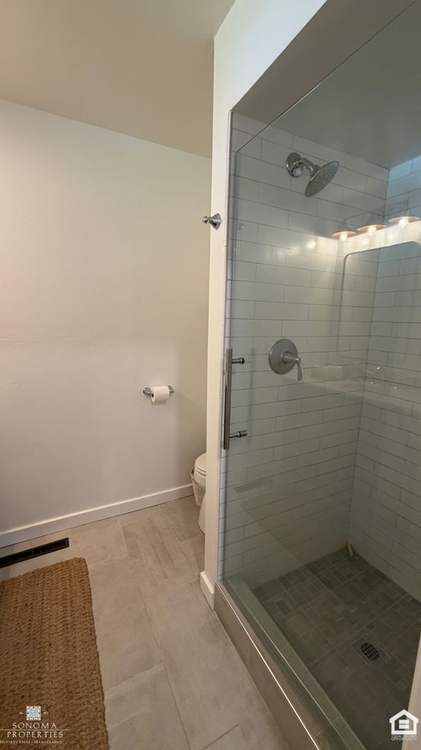 Building Photo - 626 White Briar Dr