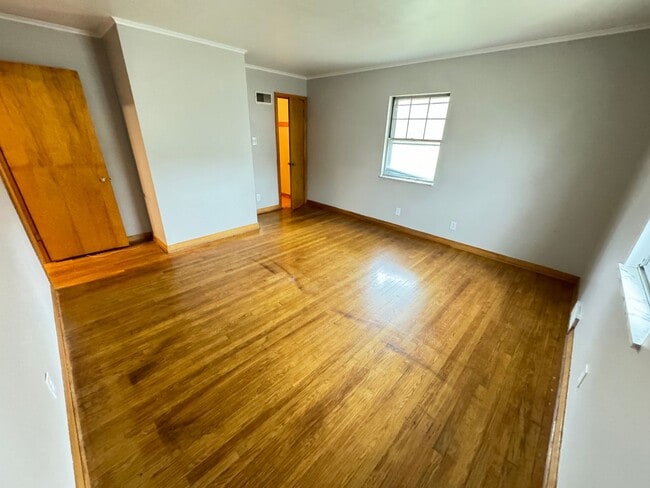 Building Photo - 2770 Tremont Rd