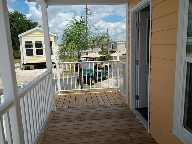 Building Photo - 24 Lily Dr