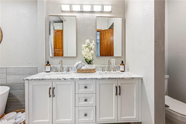 Building Photo - 1 Syston Ln