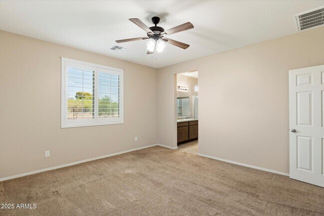 Building Photo - 17626 W Paraiso Dr