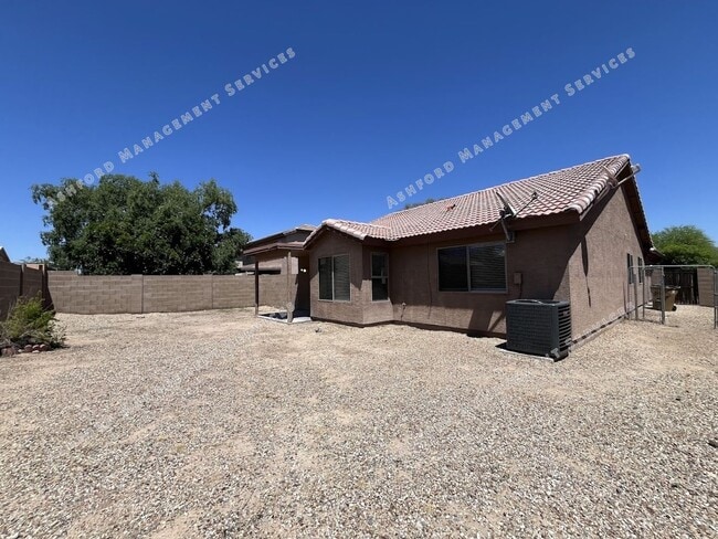 Building Photo - 2046 S 171st Dr