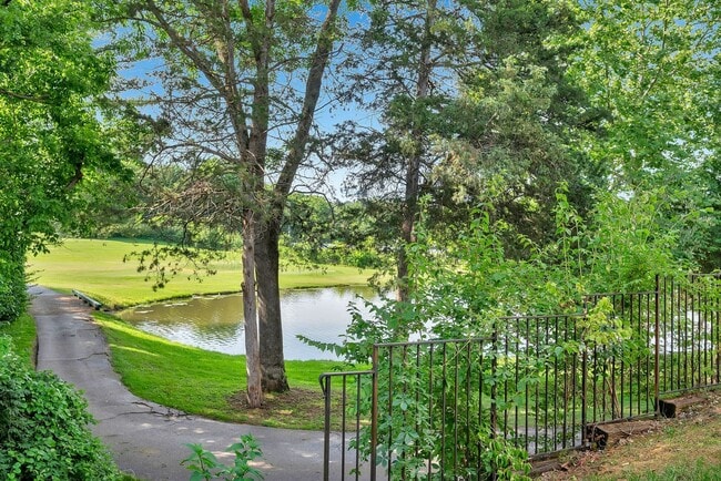 Building Photo - 412 Flintlock Ct