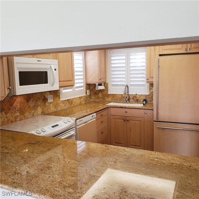 Building Photo - 57 High Point Cir W