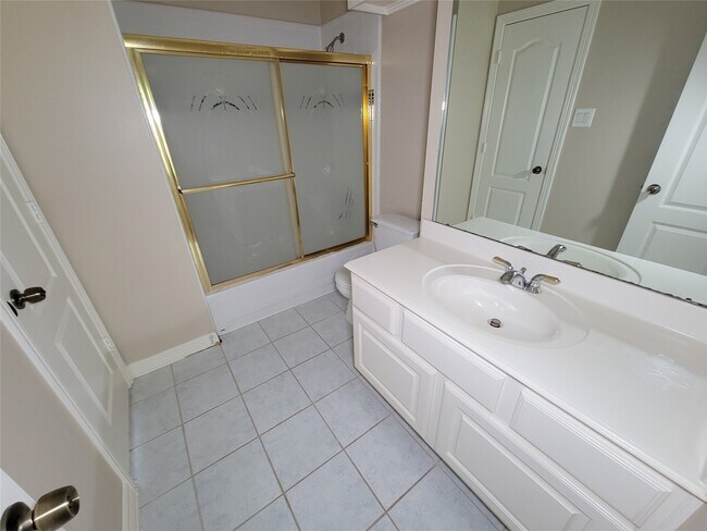 Building Photo - 914 Ivory Ridge Ln