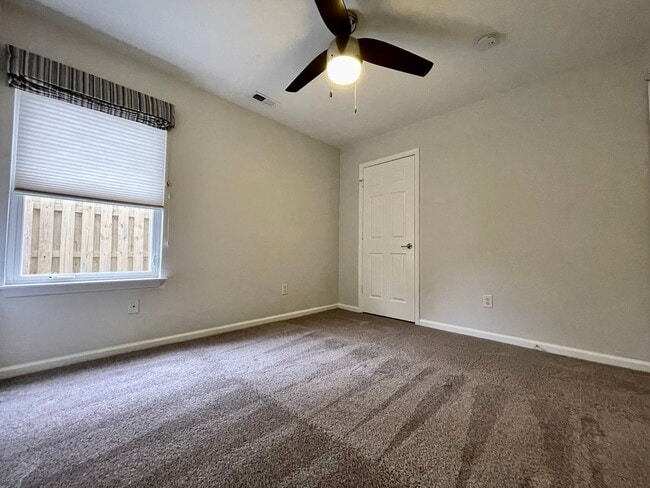 Building Photo - 3-Story Duplex in Chesapeake Beach! Ready 05-06-26! Fenced Backyard - Attached Garage - Pet Frien...