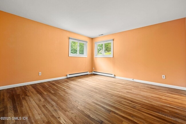 Building Photo - 37 Windsor Ln