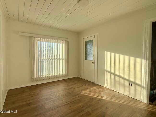 Building Photo - 41 Mechanic St