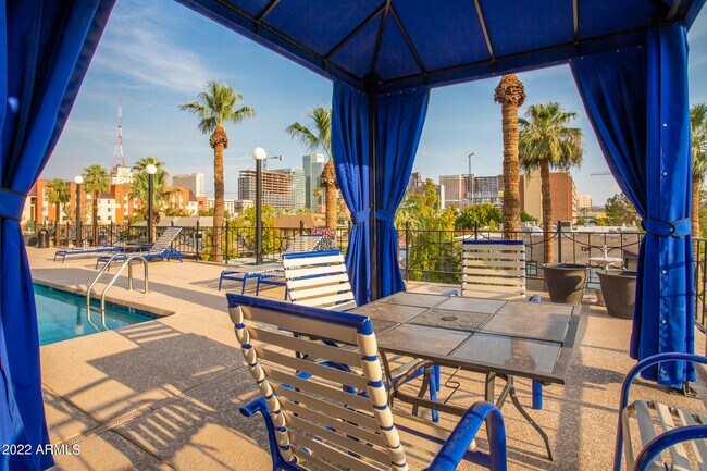 Building Photo - 805 4th Ave