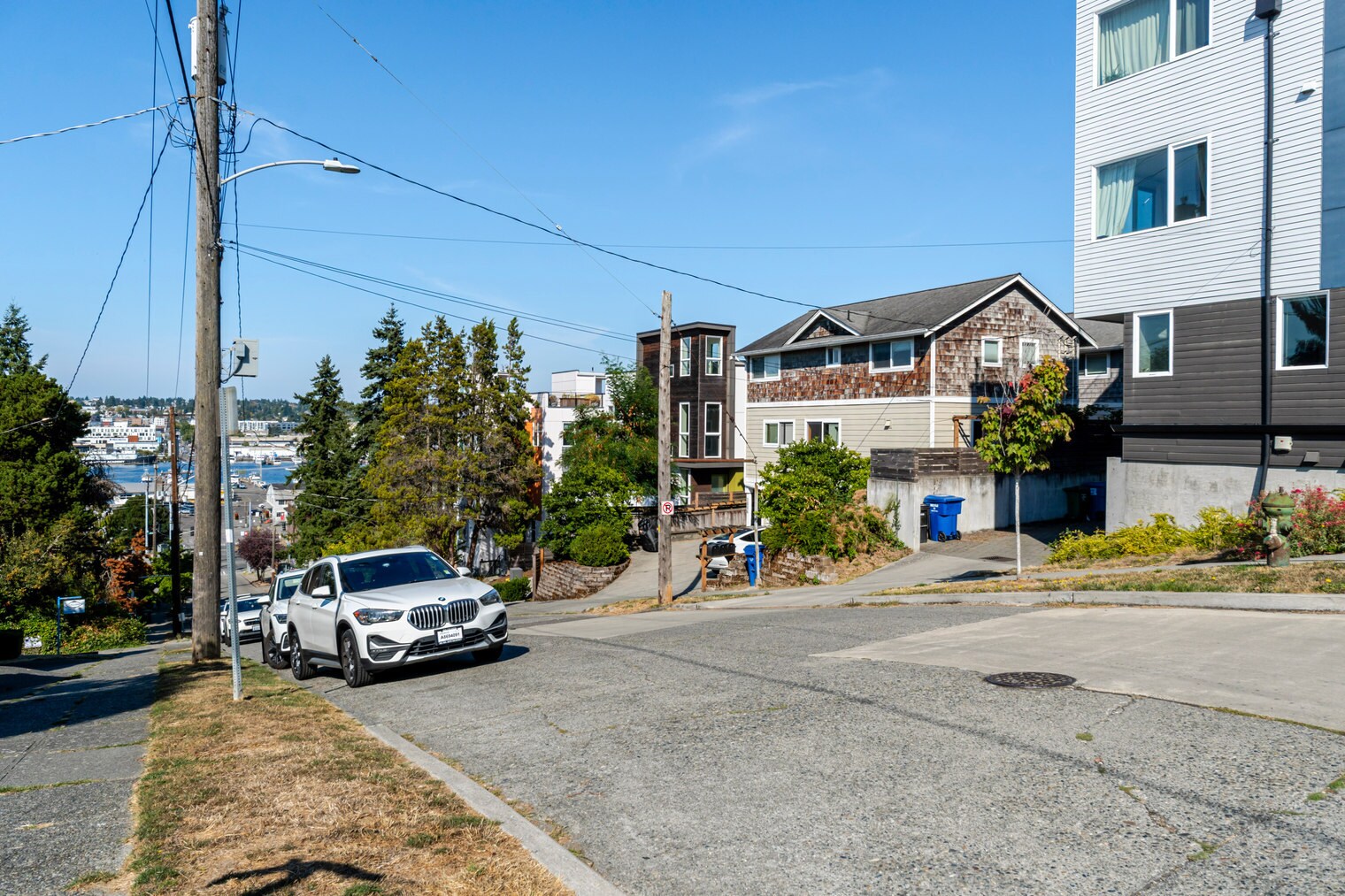 Building Photo - 3811 13th Ave W