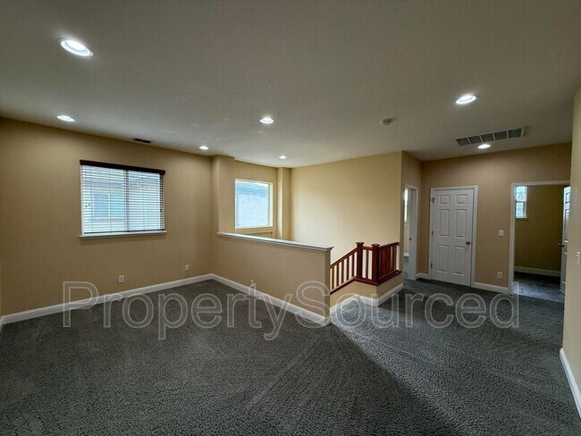 Building Photo - 17808 Daffodil Hill St