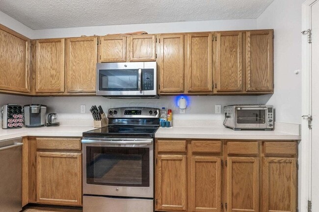 Building Photo - 1138 Devlin Ct