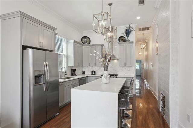 Building Photo - 2747 Orleans Ave