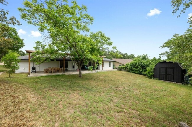 Building Photo - 8307 Spring Valley Dr