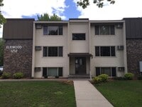Building Photo - Two Bedroom, One Bathroom