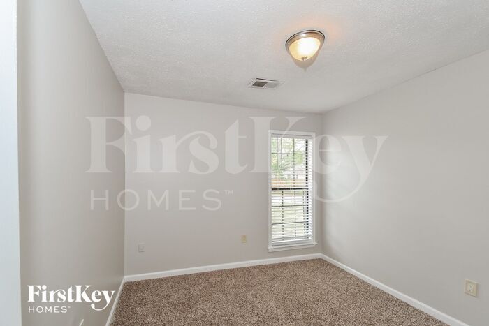 Building Photo - 6375 Treadway Trail