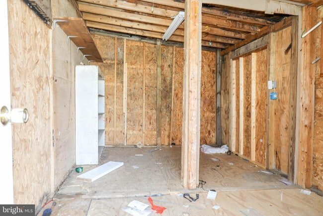 Building Photo - 103 Waelchli Ave