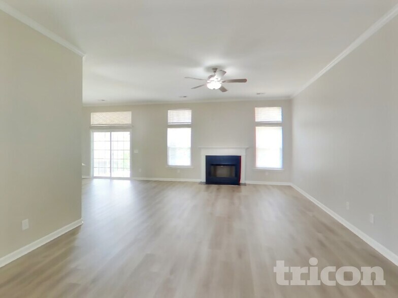 Building Photo - 409 Baneberry Ln