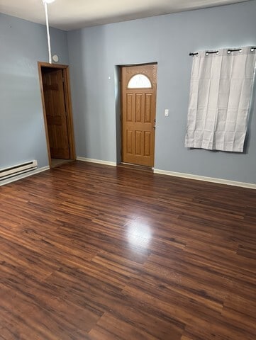 Building Photo - 4N553 IL-83