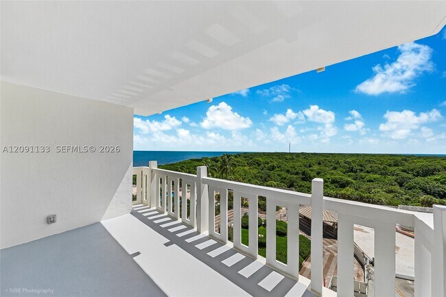 Building Photo - 1111 Crandon Blvd