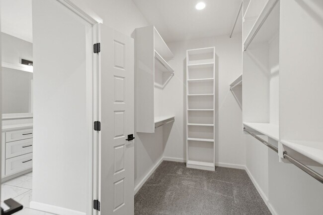 Building Photo - 11460 S Ash St
